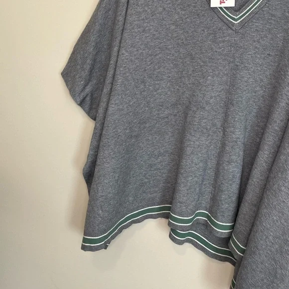 NWT House of Harlow 1960 Poncho Size -OSFM - Picture 9 of 12